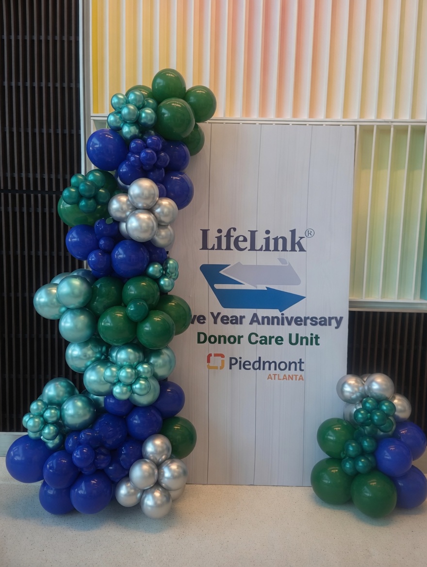 professional balloon decorator Atlanta